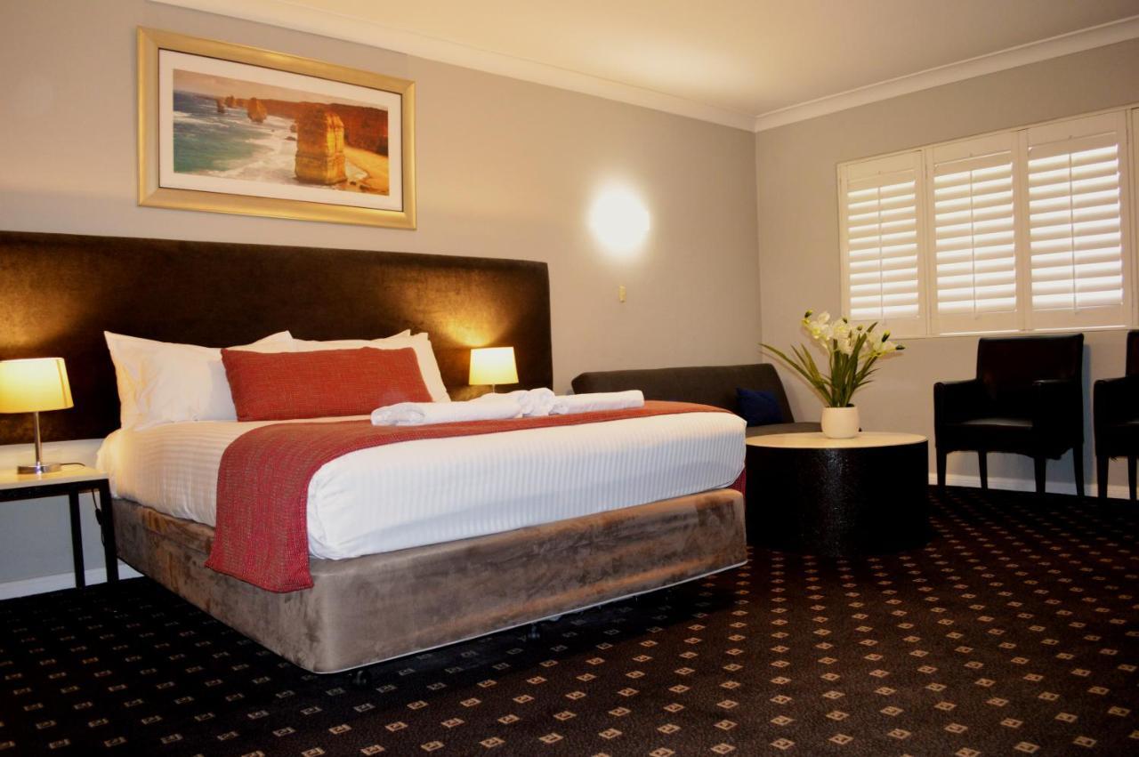 Ramada Hotel & Suites By Wyndham Cabramatta מראה חיצוני תמונה