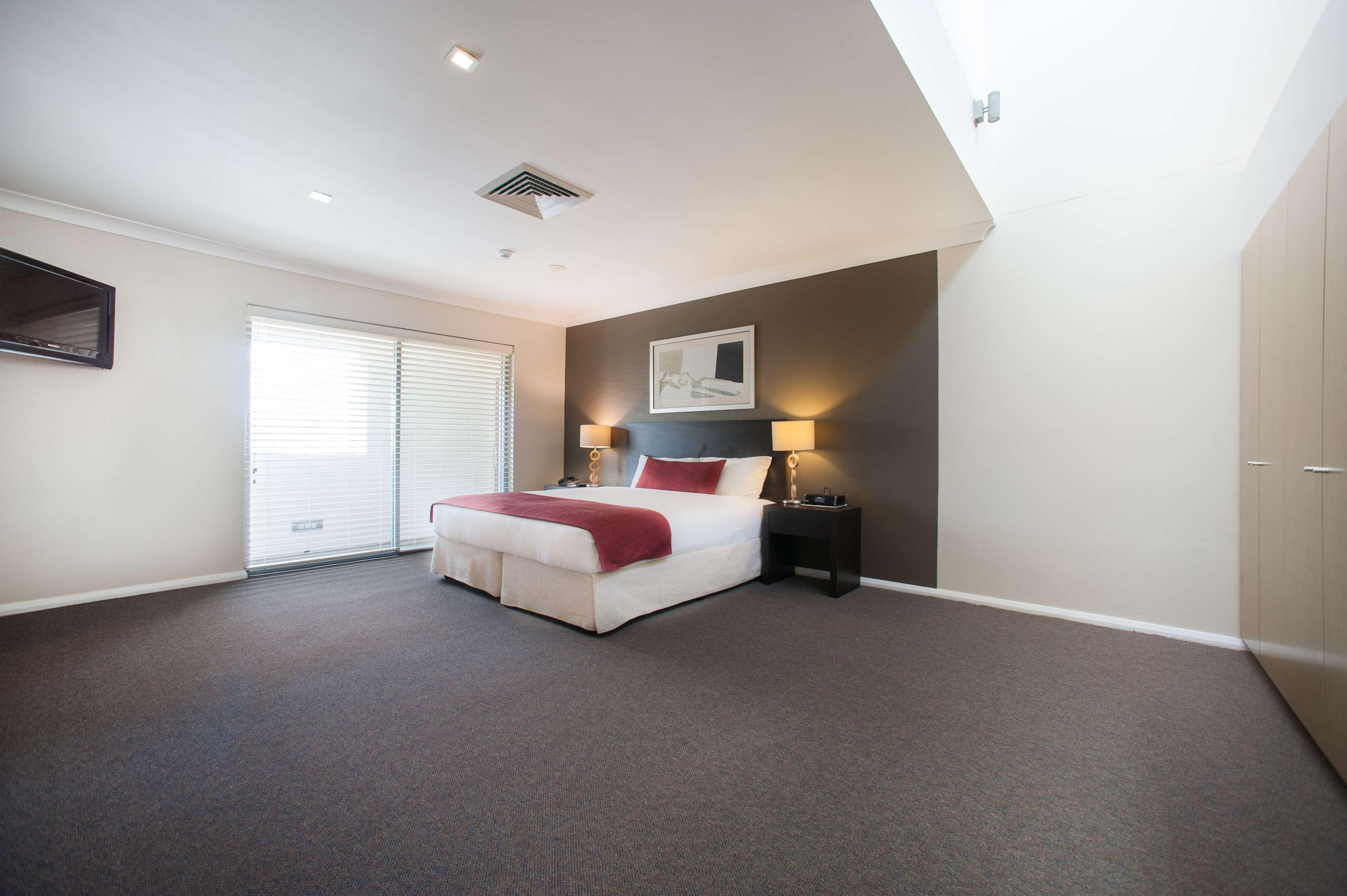 Ramada Hotel & Suites By Wyndham Cabramatta מראה חיצוני תמונה
