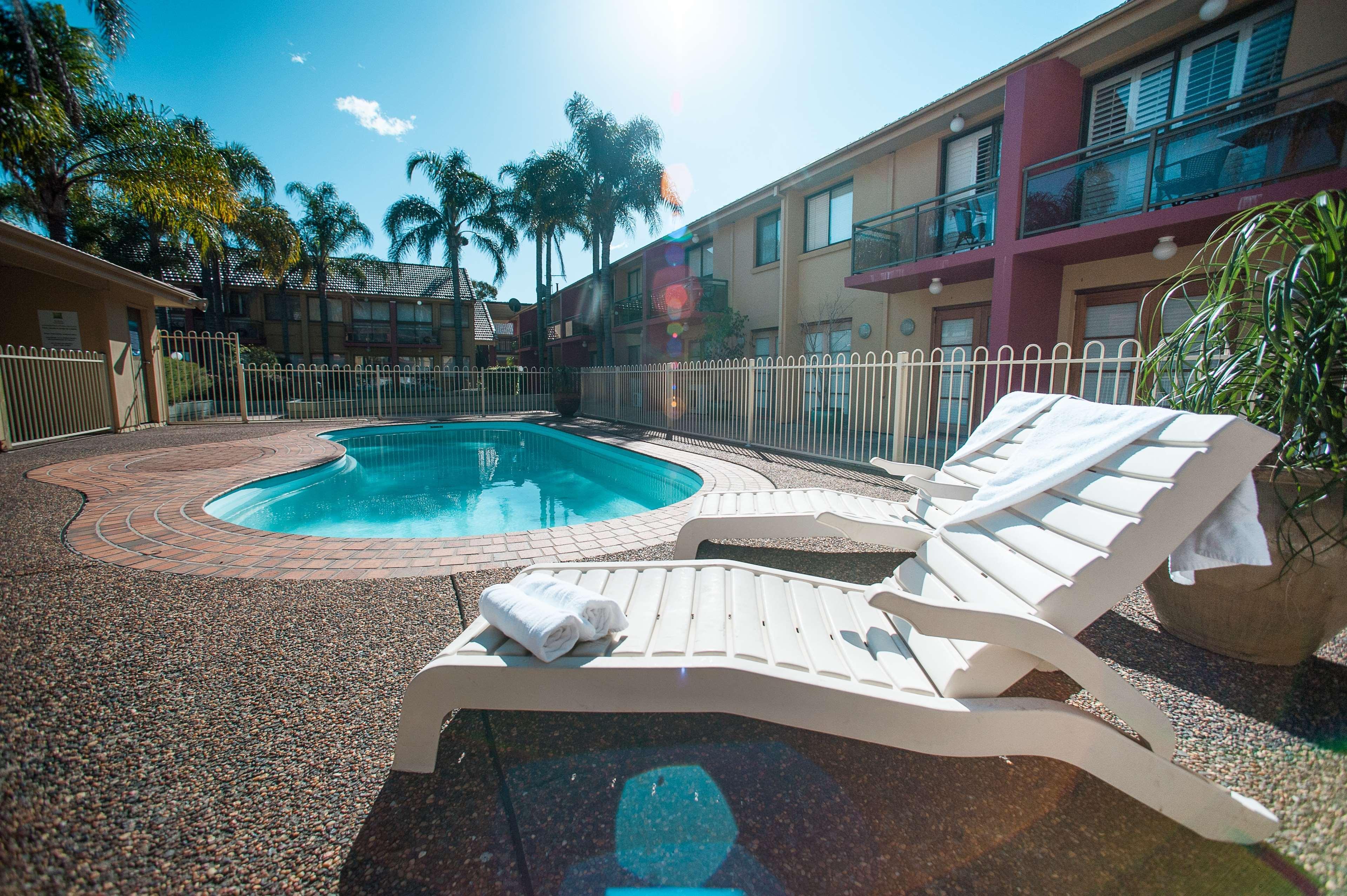 Ramada Hotel & Suites By Wyndham Cabramatta מראה חיצוני תמונה