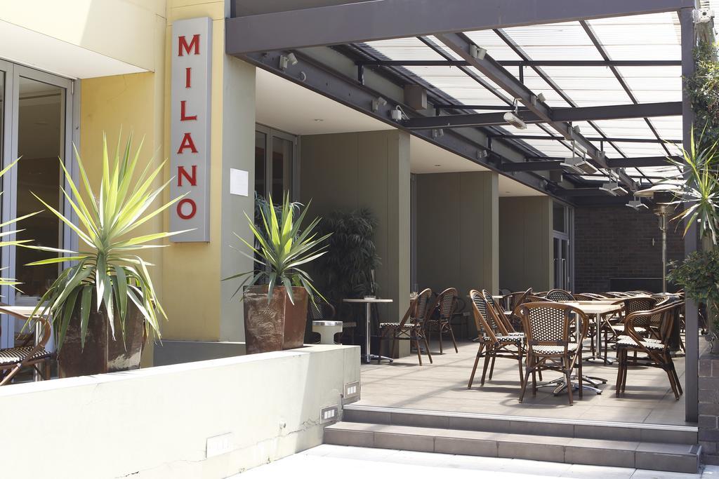 Ramada Hotel & Suites By Wyndham Cabramatta מראה חיצוני תמונה