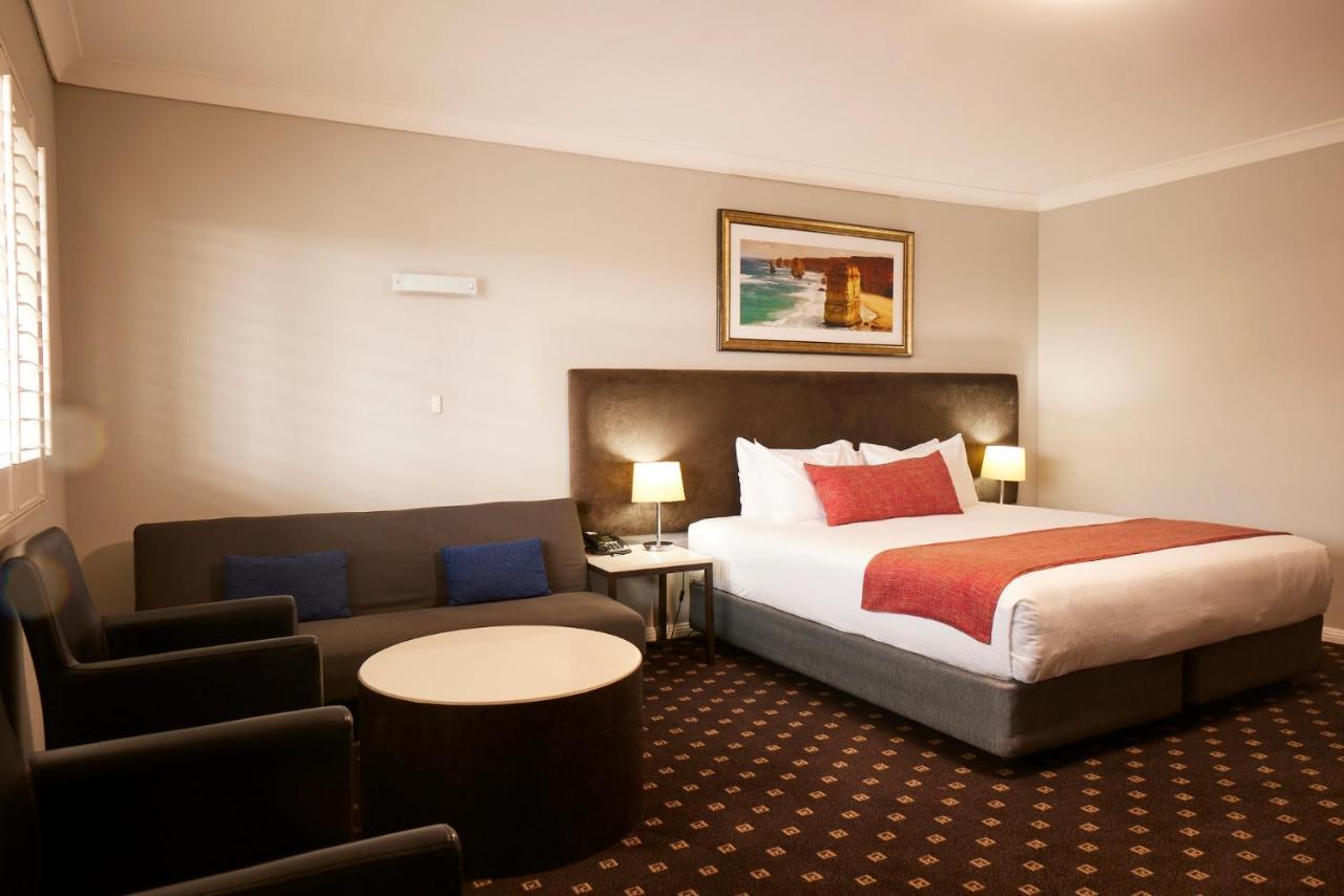 Ramada Hotel & Suites By Wyndham Cabramatta מראה חיצוני תמונה