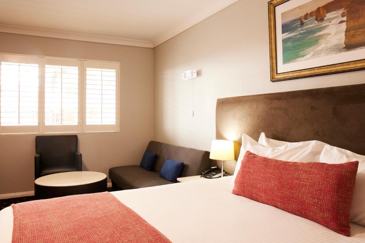 Ramada Hotel & Suites By Wyndham Cabramatta מראה חיצוני תמונה
