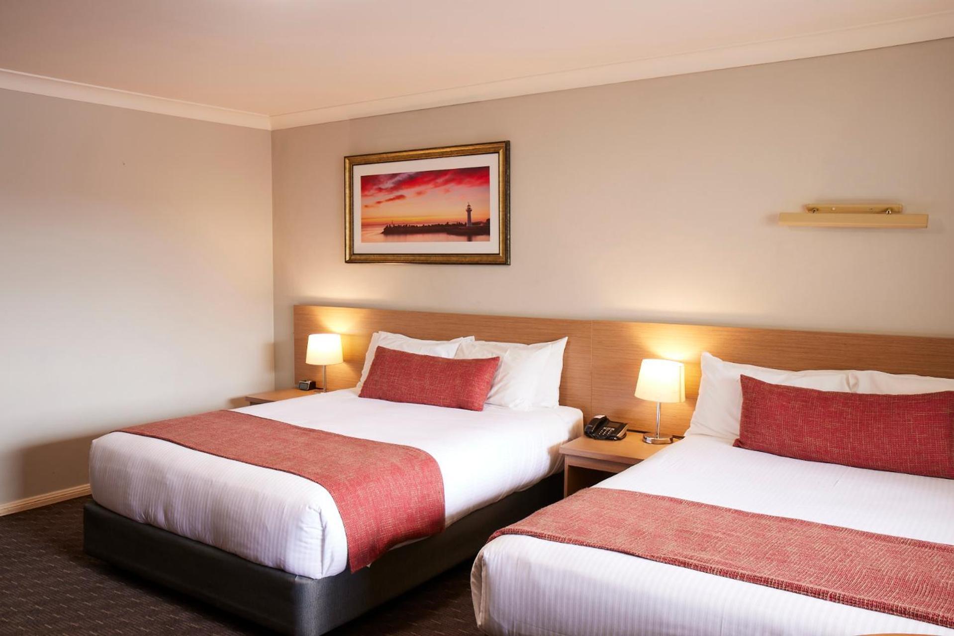 Ramada Hotel & Suites By Wyndham Cabramatta מראה חיצוני תמונה