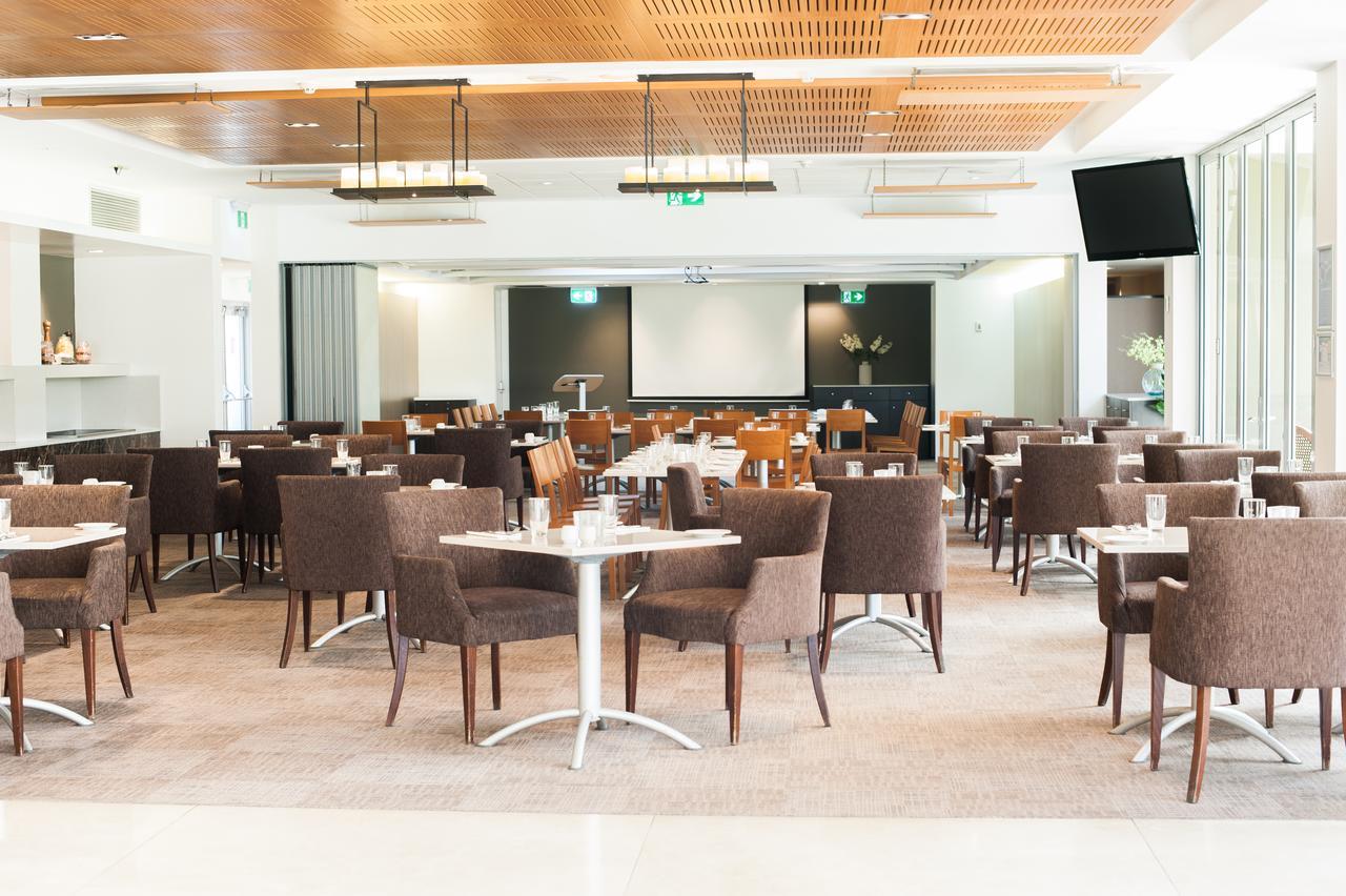 Ramada Hotel & Suites By Wyndham Cabramatta מראה חיצוני תמונה