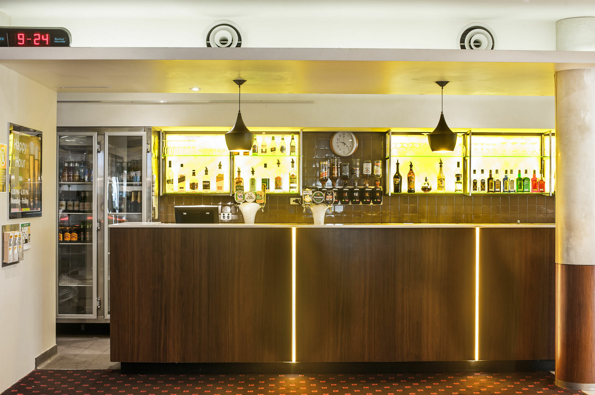 Ramada Hotel & Suites By Wyndham Cabramatta מראה חיצוני תמונה